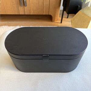 Dyson Oval Leather Case in Dark Purple